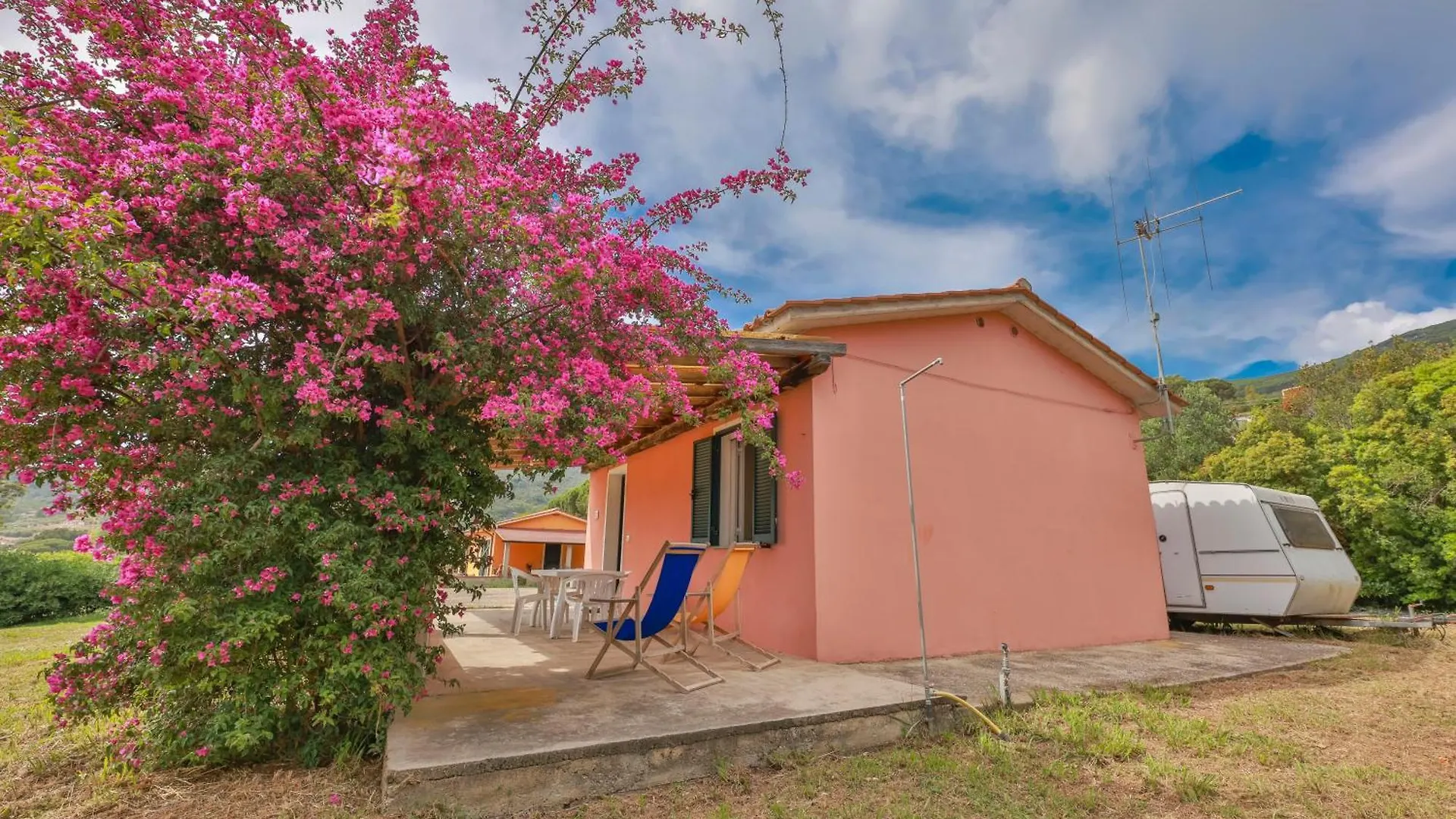 Villino Lampone - Goelba Βίλα Lacona